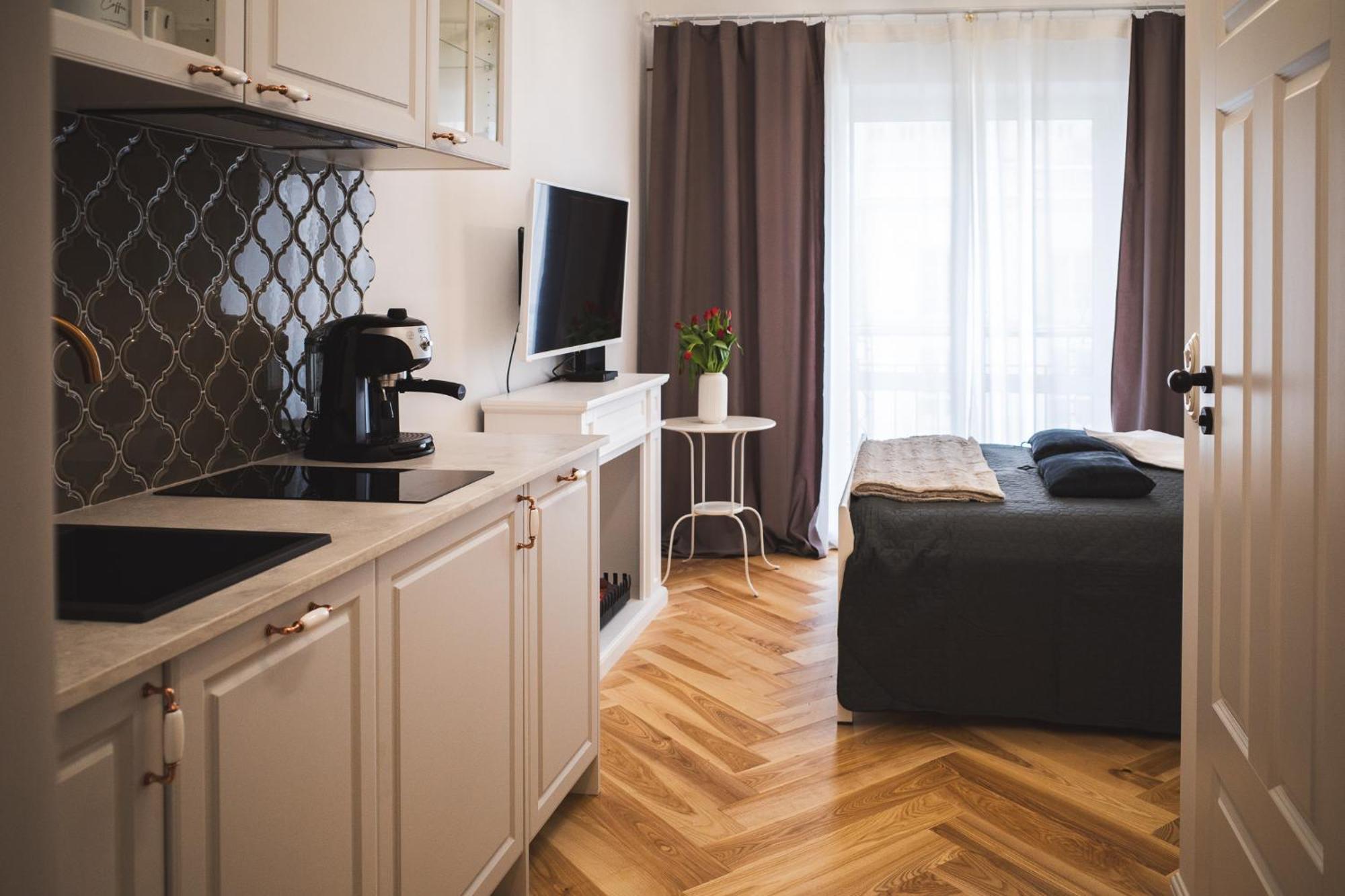 Great Sleep In The Heart Of + Wifi + Washing Machine Lägenhet Warszawa